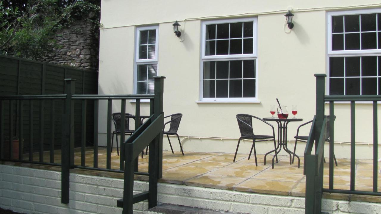 Trelaske Manor B&B Launceston Exterior photo